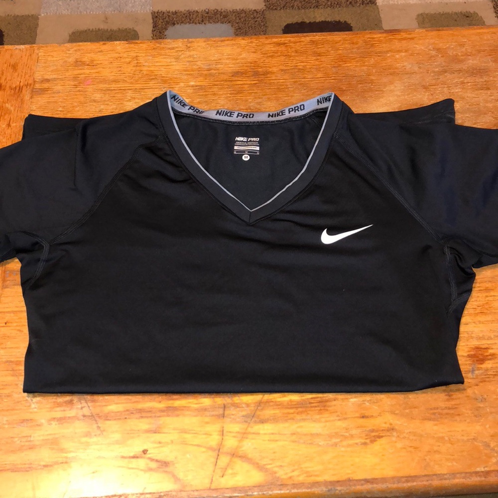 nike workout shirt💕